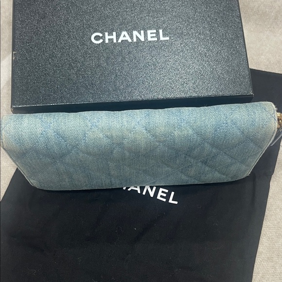 CHANEL Light Blue Denim Quilted Wallet - Picture 3 of 12